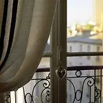 D'hotes La Maison Hippolyte Oda ve Kahvaltı Paris