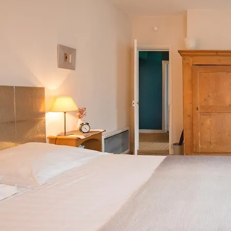 シャンブル ドート ラ メゾン イッポリト ベッド・アンド・ブレックファスト