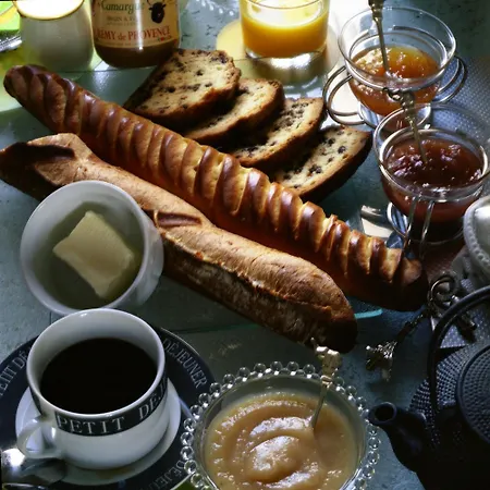 Frühstückspension D'hotes La Maison Hippolyte